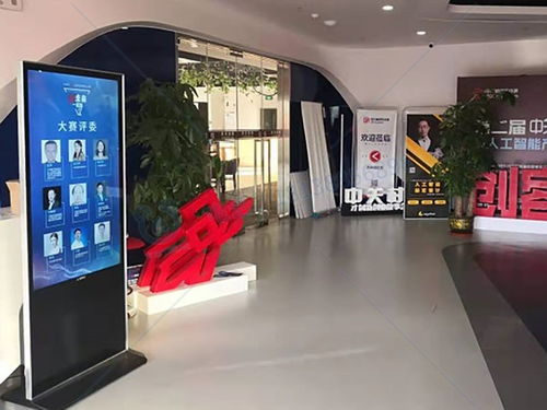 液晶戶外廣告機外殼材質(zhì)選擇指南 聚焦雙面廣告機的關鍵考量