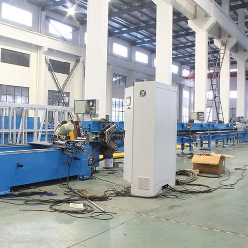 可靠久進五金機械廠 硬質快速卷簾門與成型機的卓越制造，讓五金鋼材應用更安心