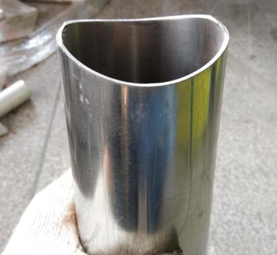 大功率液壓單缸位鋅鋼護(hù)欄沖孔機(jī) 樓梯扶手與防盜網(wǎng)生產(chǎn)的高效解決方案